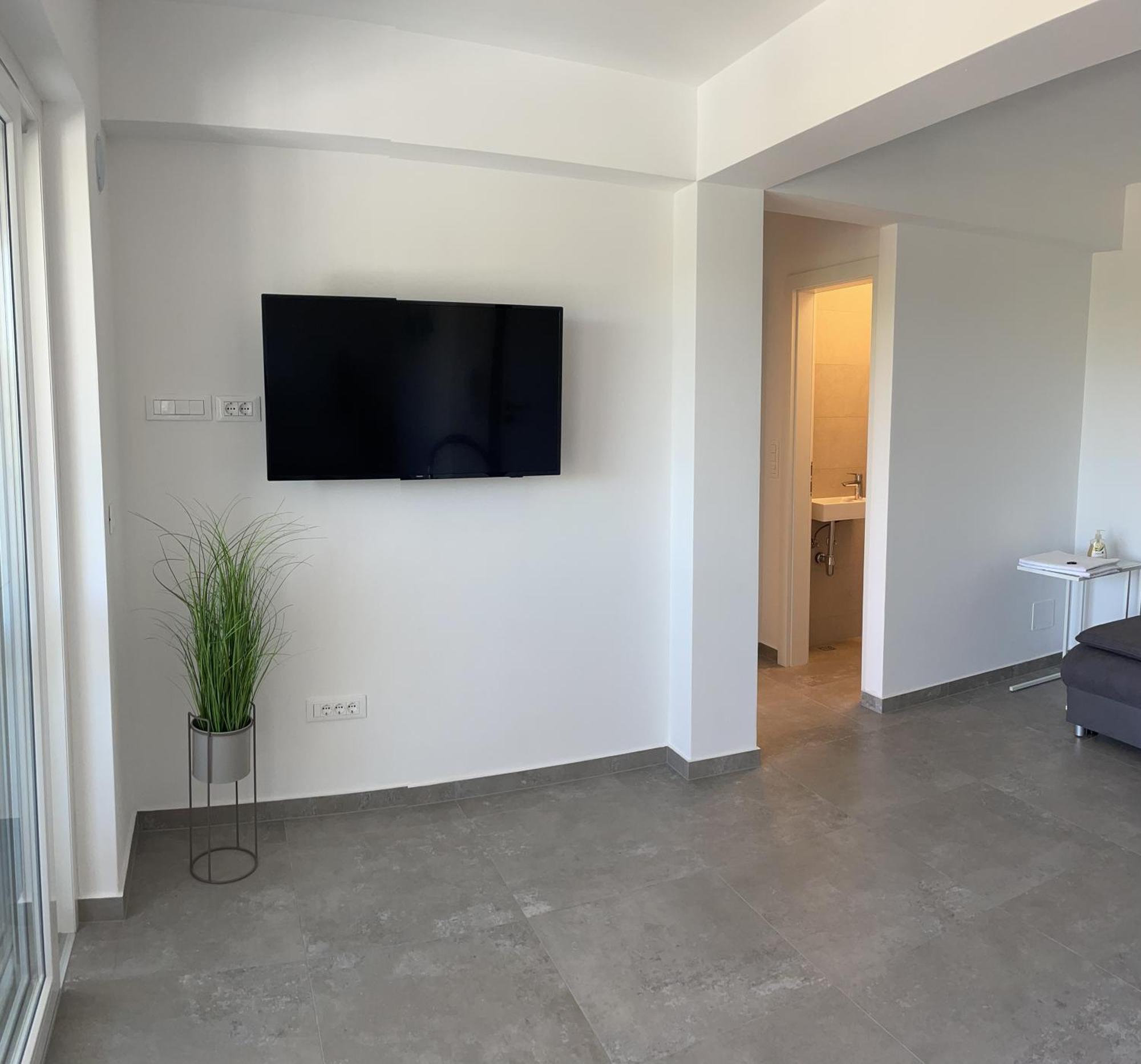 Sandra Apartments Makarska Esterno foto